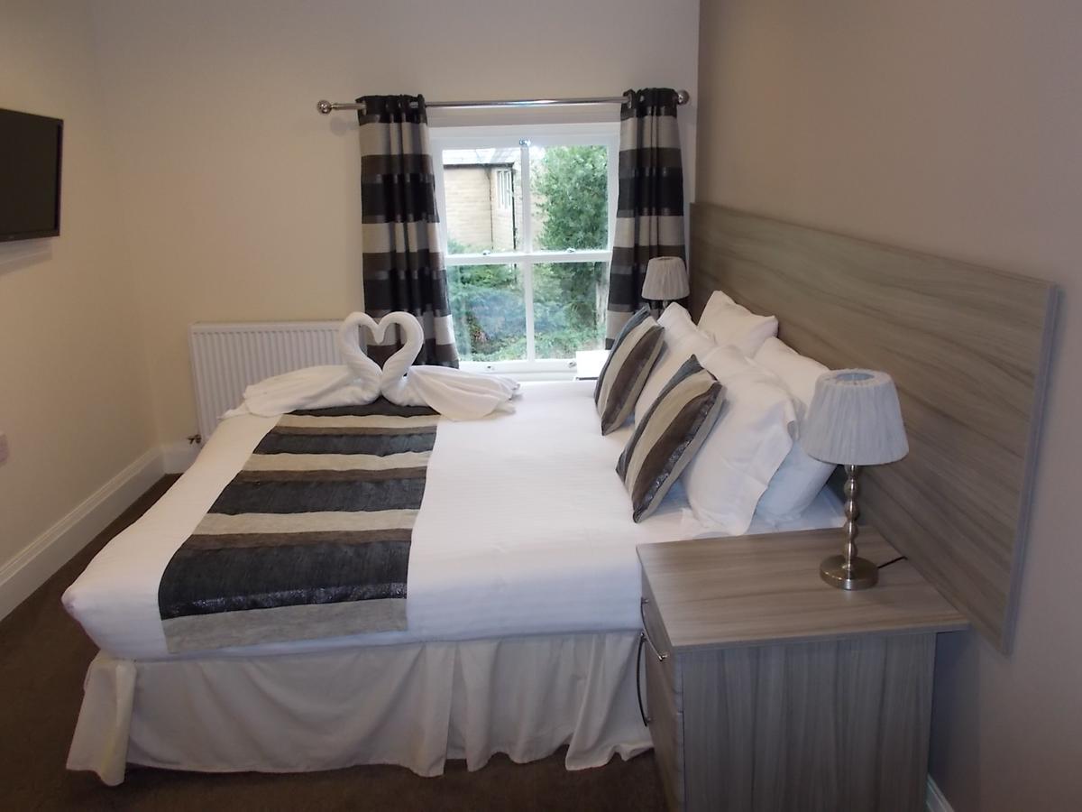 Queens Arms Country Inn Glossop Extérieur photo
